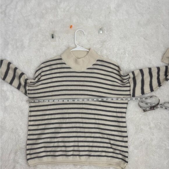Madewell Turtleneck Sweater in Gray and White Stripes - Picture 10 of 13